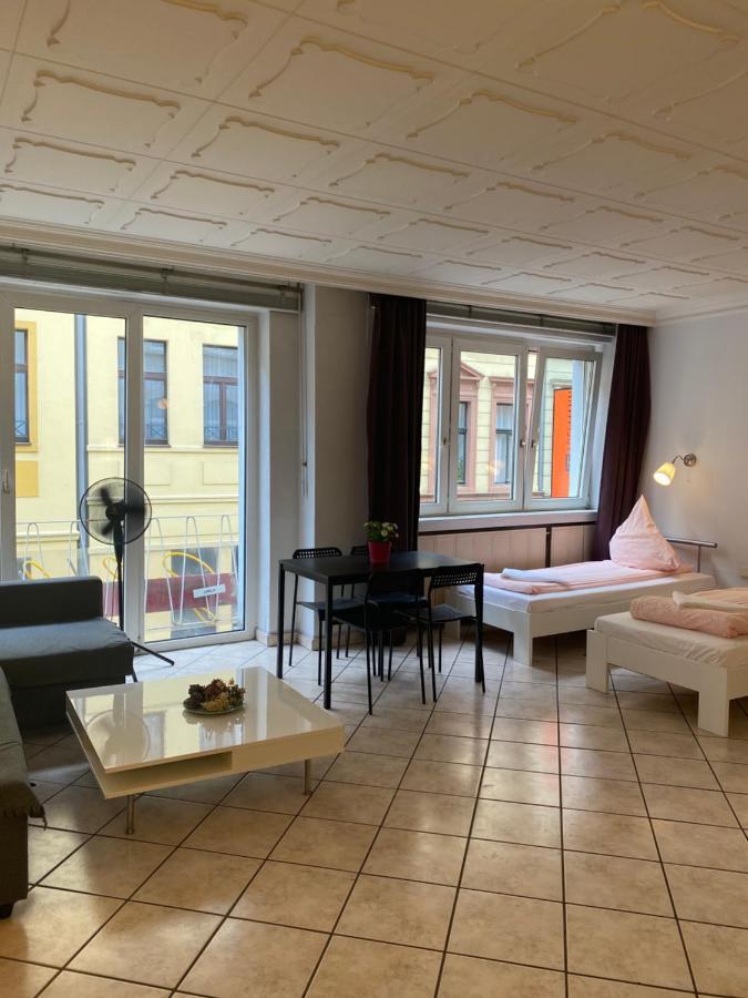Central Shared Apartment, Friesenplatz Cologne Extérieur photo