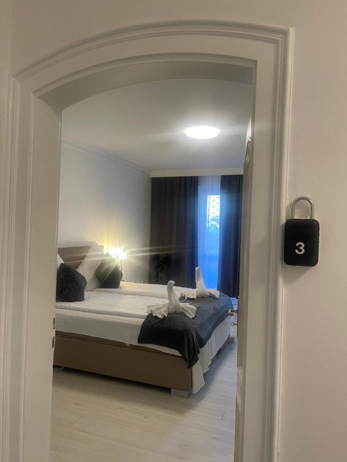 Central Shared Apartment, Friesenplatz Cologne Extérieur photo